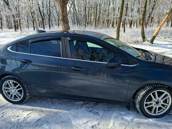 2016 Chevrolet Cruze II, серый, 1250000 рублей - вид 2