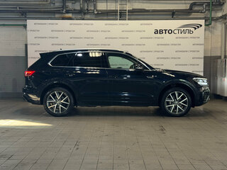 2018 Volkswagen Touareg III, чёрный, 3449000 рублей, вид 4