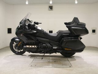 2026 Honda GL 1800 Gold Wing, чёрный, 3114000 рублей, вид 2