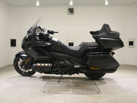 2026 Honda GL 1800 Gold Wing, чёрный, 3114000 рублей, вид 2