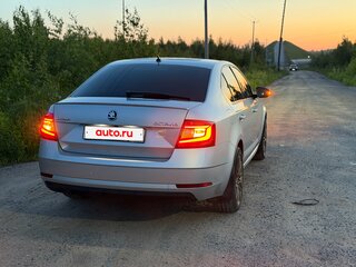 2017 Skoda Octavia III (A7) Рестайлинг, серебристый, 1900000 рублей, вид 5