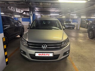 2011 Volkswagen Tiguan I Рестайлинг, серебристый, 830000 рублей, вид 1