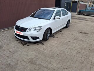 2011 Skoda Octavia RS II Рестайлинг, белый, 1400000 рублей, вид 1
