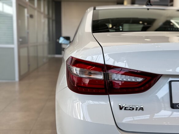 2026 Lada (ВАЗ) Vesta I Рестайлинг (NG), белый, 1581000 рублей - вид 16