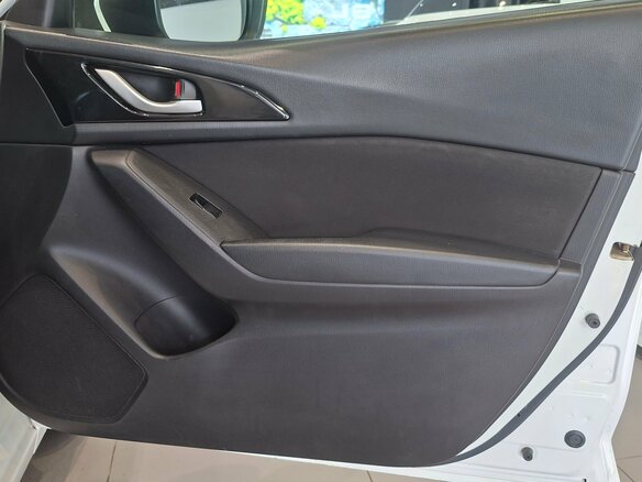 2014 Mazda 3 III (BM), белый - вид 25