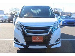 2018 Toyota Esquire I Рестайлинг, белый, 1900111 рублей, вид 2