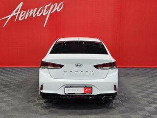2018 Hyundai Sonata VII (LF) Рестайлинг, белый, 1735000 рублей, вид 4