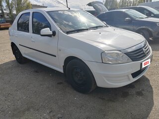 2013 Renault Logan I Рестайлинг, белый, 360000 рублей, вид 3