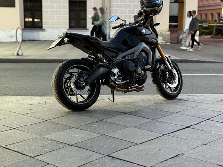 2016 Yamaha MT-09 (FZ-09), чёрный, 700000 рублей, вид 1