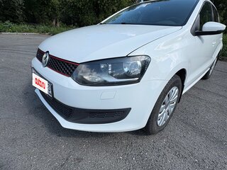 2012 Volkswagen Polo V, белый, 750000 рублей, вид 3