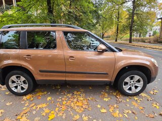 2012 Skoda Yeti I, оранжевый, 630000 рублей, вид 3