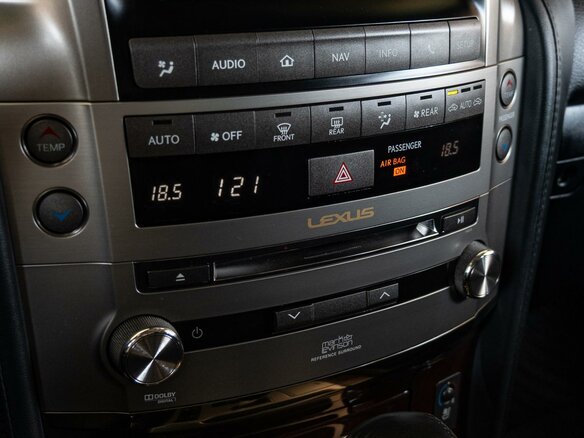 2014 Lexus LX 570 III Рестайлинг, белый, 5050000 рублей - вид 14