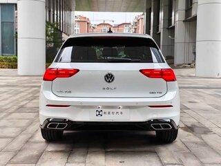 2023 Volkswagen Golf VIII, белый, 2370000 рублей, вид 3
