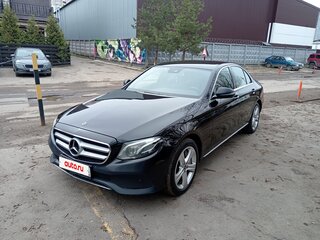 2017 Mercedes-Benz E-Класс 400 V (W213, S213, C238), чёрный, 2739000 рублей, вид 2