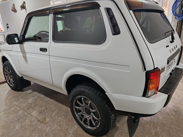 2024 Lada (ВАЗ) Niva Legend I, белый, 795000 рублей - вид 6