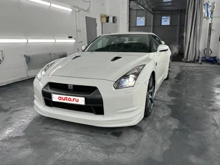 2009 Nissan GT-R I, белый, 5700000 рублей, вид 3
