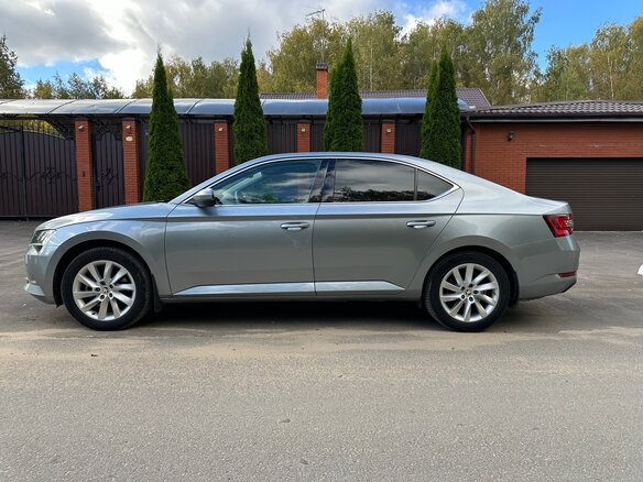 2015 Skoda Superb III, серый, 1790000 рублей - вид 12