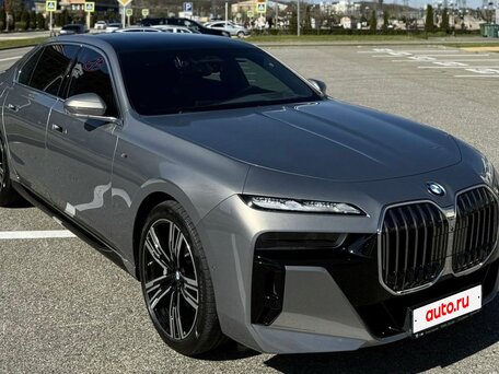 2023 BMW 7 серии 740i VII (G70), серый, 11000000 рублей, вид 3