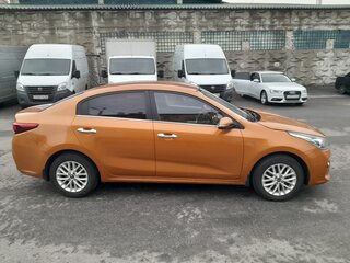 2017 Kia Rio IV, оранжевый, 1050000 рублей, вид 2