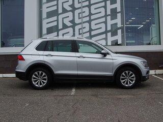 2019 Volkswagen Tiguan II, серебристый, 2440000 рублей, вид 5