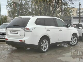 2012 Mitsubishi Outlander III, белый, 1089000 рублей, вид 5