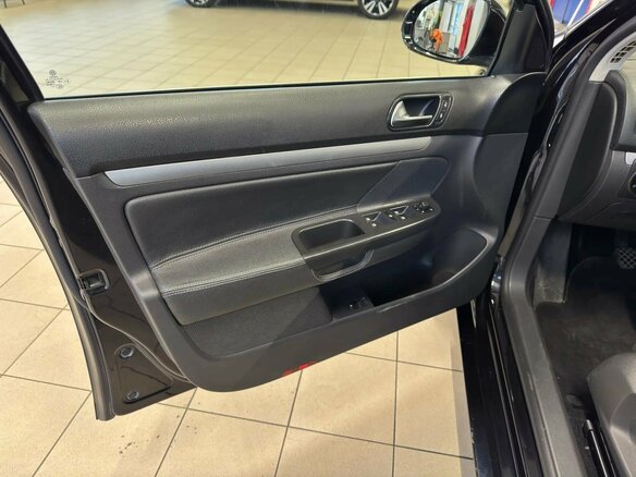 2008 Volkswagen Jetta V, чёрный, 745000 рублей - вид 13