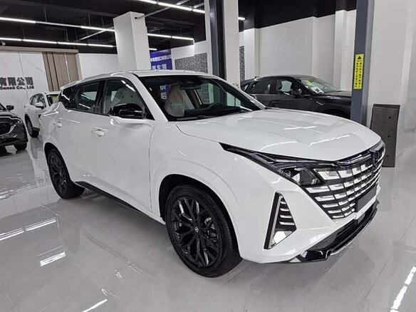 2026 Changan UNI-Z, белый, 2250000 рублей