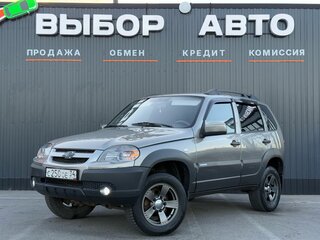 2011 Chevrolet Niva I Рестайлинг, коричневый, 570000 рублей, вид 1
