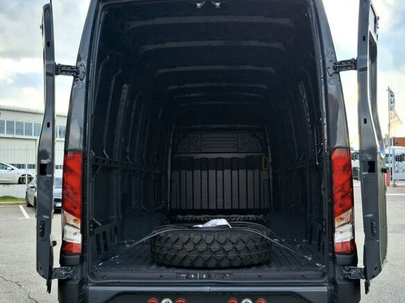 2026 Iveco Daily, серый, 16134583 рублей - вид 17