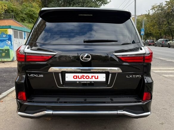 2019 Lexus LX 570 III Рестайлинг 2, чёрный, 11700000 рублей - вид 4