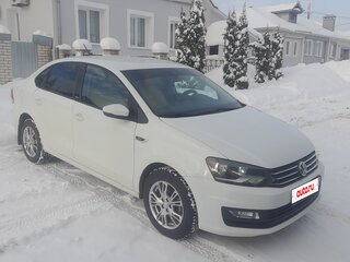 2017 Volkswagen Polo V Рестайлинг, белый, 1250000 рублей, вид 4