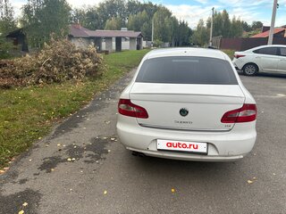 2013 Skoda Superb II, белый, 960000 рублей, вид 4