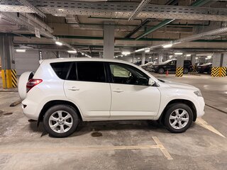 2011 Toyota RAV4 III (XA30) Рестайлинг, белый, 1350000 рублей, вид 4