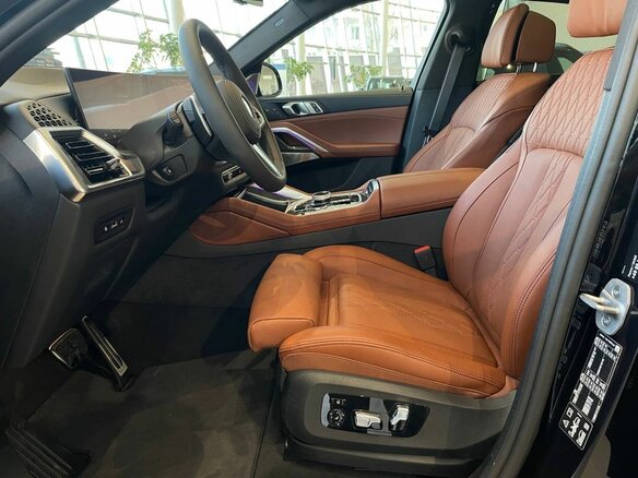 2026 BMW X6 40d III (G06) Рестайлинг, чёрный, 17490000 рублей - вид 15