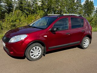 2012 Renault Sandero I, красный, 385000 рублей, вид 2