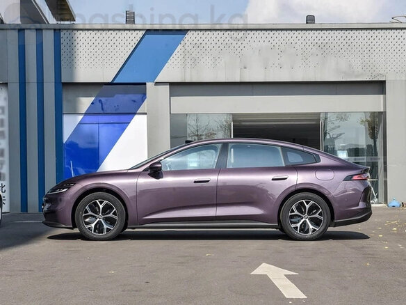 2026 Changan Qiyuan A06 28.39 kWh, фиолетовый - вид 3