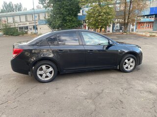 2011 Chevrolet Cruze I, чёрный, 765000 рублей, вид 2