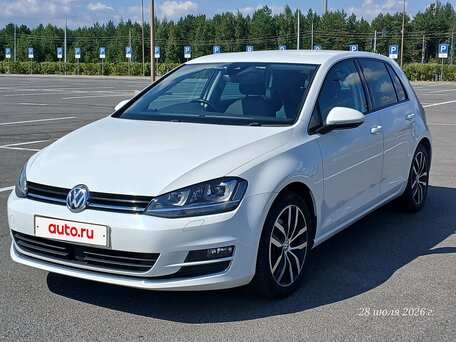 2016 Volkswagen Golf VII, белый, 1580000 рублей, вид 1