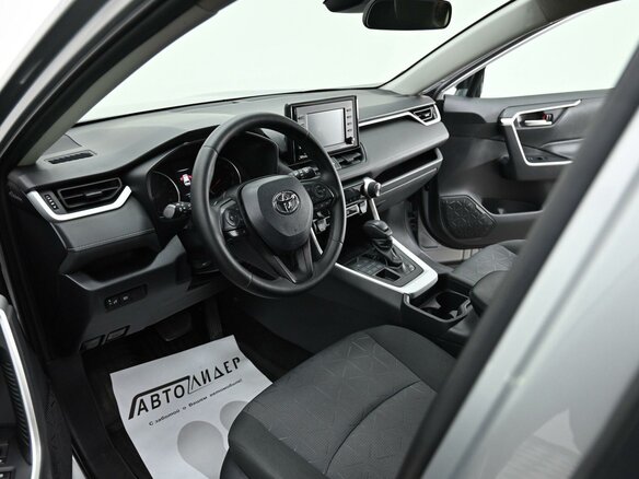 2021 Toyota RAV4 V (XA50), серый - вид 11