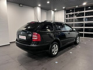 2006 Skoda Octavia II (A5), чёрный, 573000 рублей, вид 3