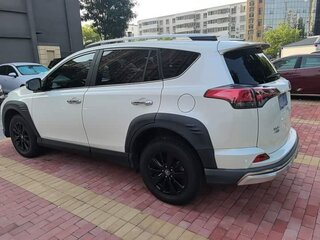 2019 Toyota RAV4 IV (XA40) Рестайлинг, белый, 2050000 рублей, вид 4