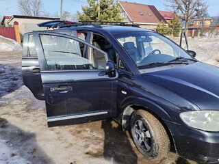 2010 SsangYong Rodius I Рестайлинг, чёрный, 500000 рублей, вид 2