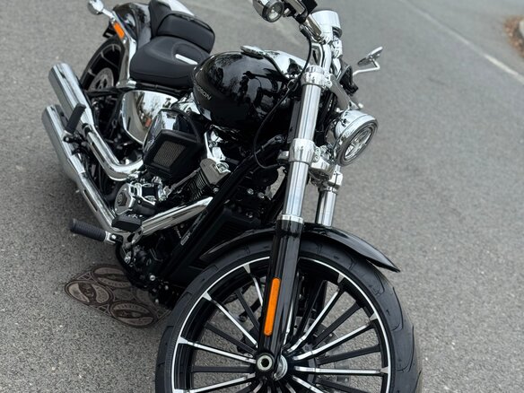 2026 Harley-Davidson Breakout, чёрный, 3299000 рублей - вид 2
