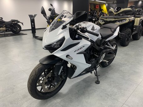 2022 Honda CBR 650R, белый, 1080000 рублей, вид 3
