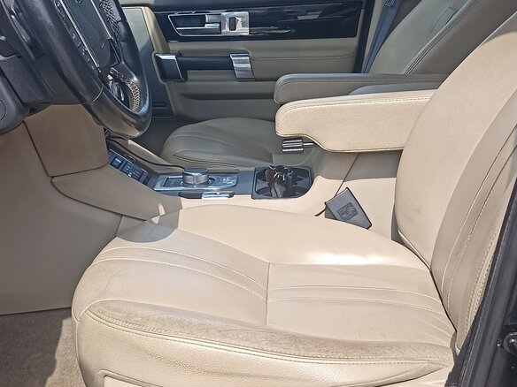 2016 Land Rover Discovery IV Рестайлинг, чёрный, 2100000 рублей - вид 10