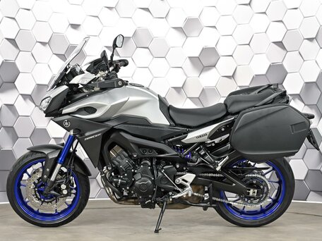 2015 Yamaha MT-09 Tracer (FJ-09), серебристый, 777000 рублей, вид 4
