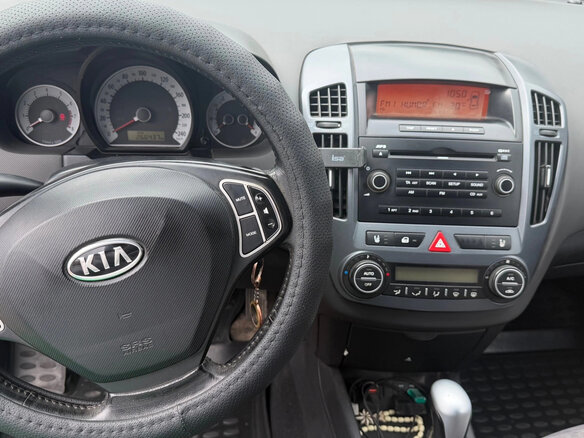 2008 Kia Ceed I, серебристый, 600000 рублей - вид 7