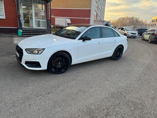 2020 Audi A4 35 TFSI V (B9) Рестайлинг, белый, 1900000 рублей, вид 1