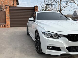 2018 BMW 3 серии 320d VI (F3x) Рестайлинг, белый, 3460000 рублей, вид 3