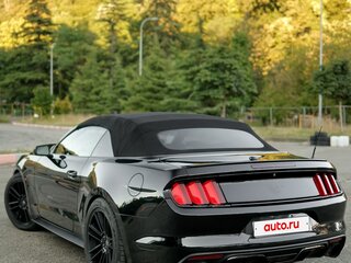 2015 Ford Mustang VI, чёрный, 2399999 рублей, вид 4